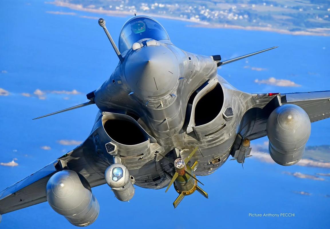 中国战斗机vs法国战斗机的相关图片